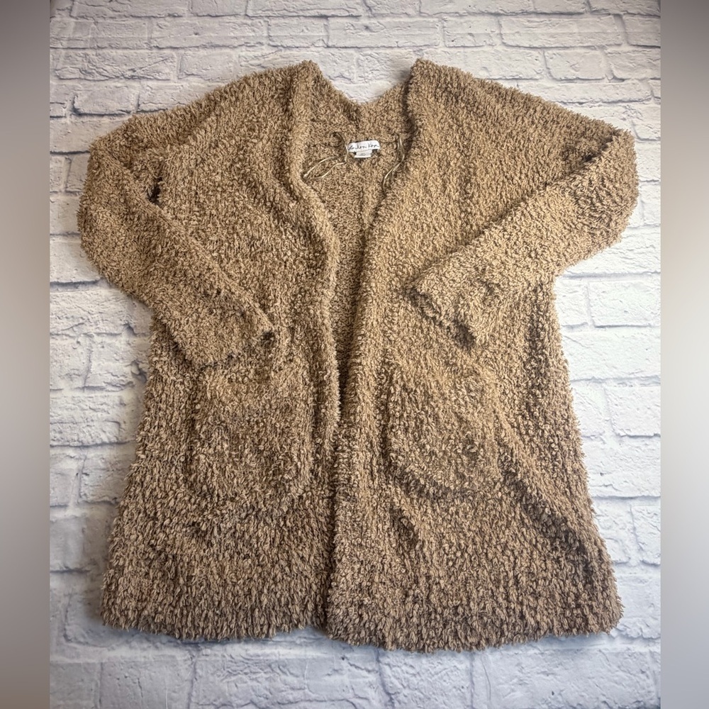 London Kaye Cozy Tan Cardigan. Size Small. Perfect for Layering!